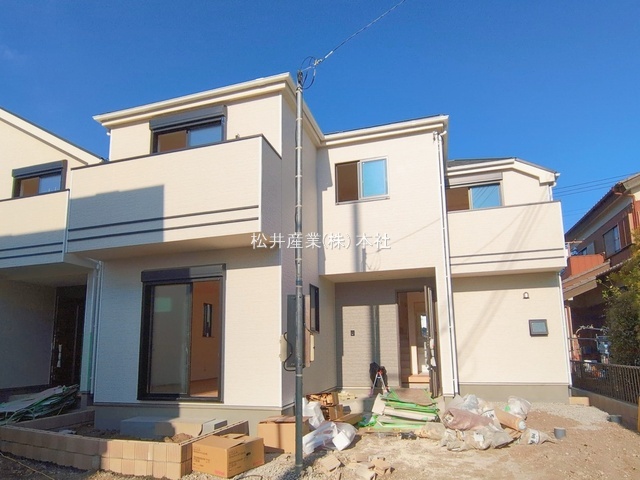 三郷市番匠免 B号棟