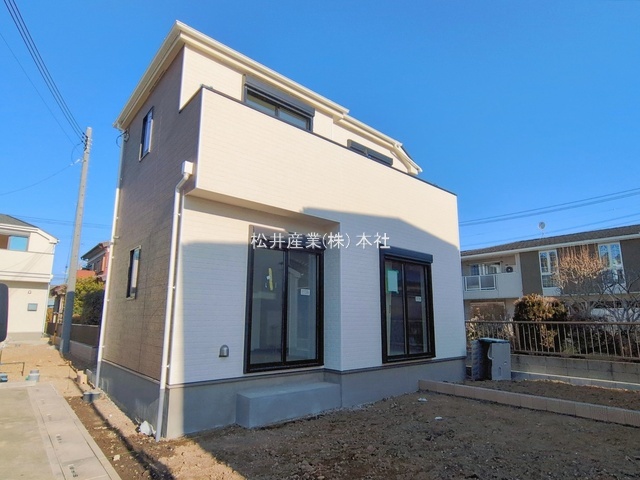 三郷市番匠免 D号棟