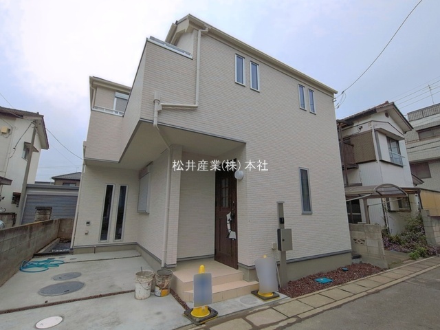 八潮市八條 1号棟