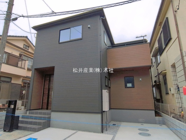 八潮市伊勢野4期 1号棟