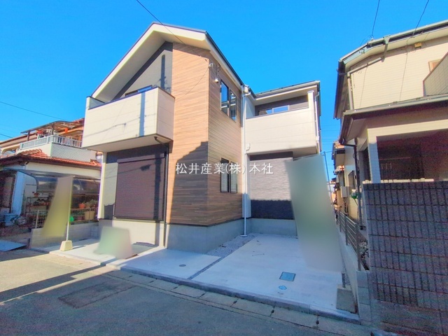 越谷市谷中町4期 1号棟