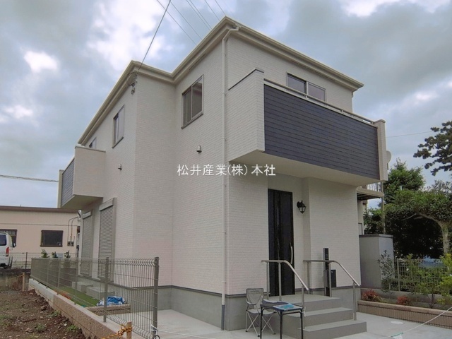 草加市新里町219番5 A号棟