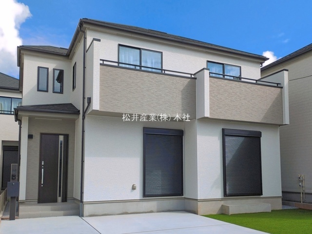 吉川市中曽根1丁目27番 H号棟